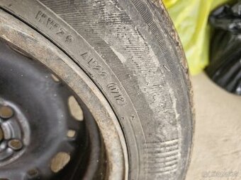Plechové disky 14'' + letné pneu 165/70 R14
 - 3