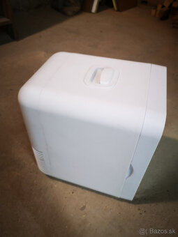 minichladnicka so zrkadlom na dverach - 3