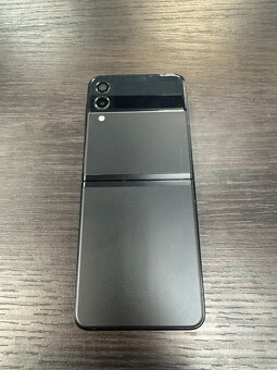 Samsung Galaxy Z Flip3 128GB - 3