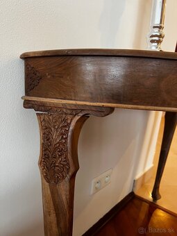 Drevený stolík - ručne vyrezávaný - 3