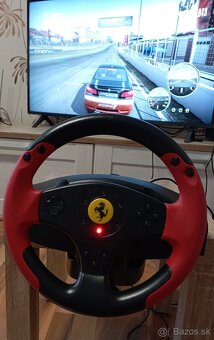 Volant Thrustmaster na PS3 - 3