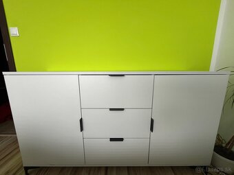 Predám komodu, písací stôl a posteľ - 3