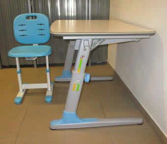 detský rastúci stôl MAYER JUNIOR + nastaviteľ.stolička SST2 - 3