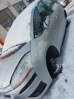 Rozpredám Citroen C4 picaso
viac info tel - 3