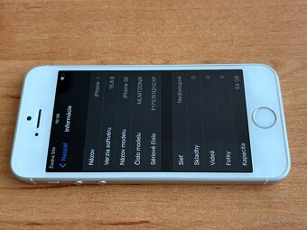 Apple iPhone SE 64GB - 3