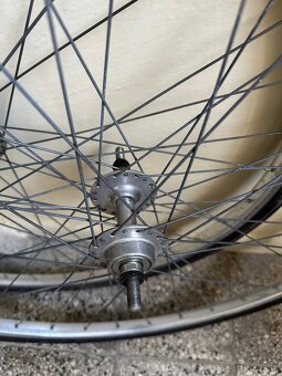 Favorit kolies 28/630 - 3