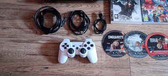 Ps3 super slim s hrami - 3