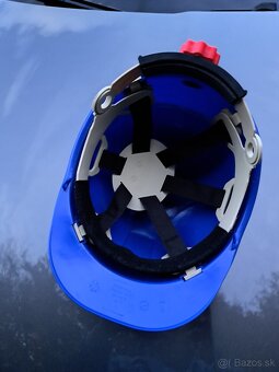 Prilba - 3