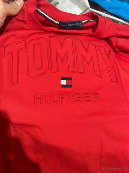 Pánske červené tričko Tommy Hilfiger - 3