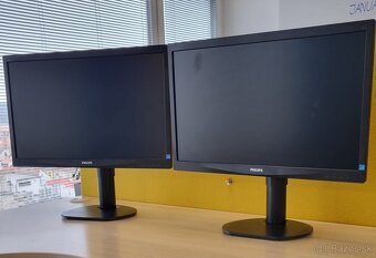 Predám monitor Philips 241S4LCB - 3