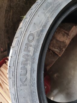 KUMHO 245/40 R19 - 3