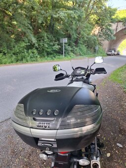 SUZUKI V-STROM DL650 - 3