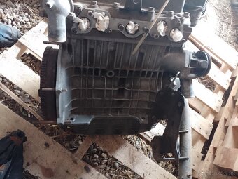 Predám motor škody 120 - 3