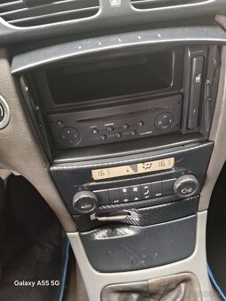 Predám Renault lagúna 2 grantur 1.9 cdi 88kw - 3