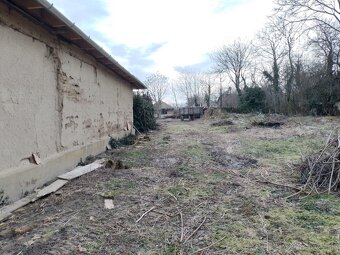 Keť –  na predaj pozemok 90/24 - 3