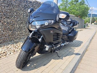 Honda Goldwing GL 1800 F6B - 3