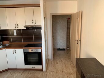 Prenájom 1i zariadený byt, J.Jesenského, centrum Prievidza - 3