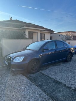 TOYOTA AVENSIS 1.8 Benzín - 3
