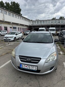 Kia Ceed Combi 1.4 benzín, STK 2026, klimatizácia - 3