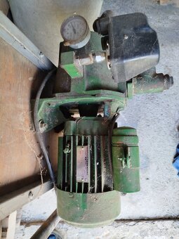 Čerpadlo 1000l nadrž - 3