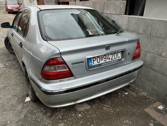 Predám Hondu Civic 1.5 84 kw vtec - 3