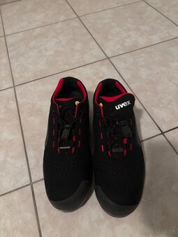Pracovne topanky UVEX cisto nove - 3