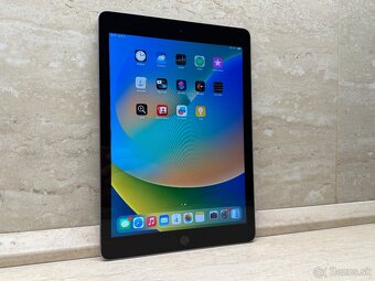 Apple iPad 5 32GB Wi-Fi, Space Gray - 3