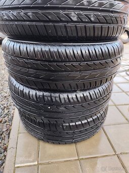 185/65R15 - 3