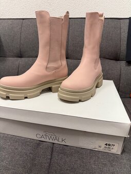 Ružové čižmičky - 3