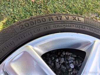 Peugeot 4x108 R17 - 3