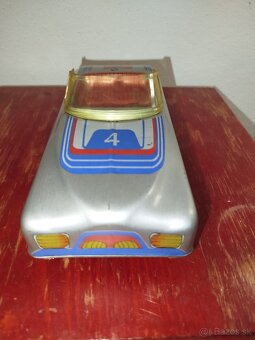 Plechové autíčko - 3