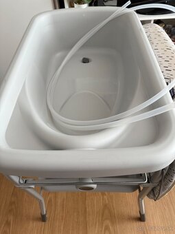 Prebalovaci pult s vanickou - 3