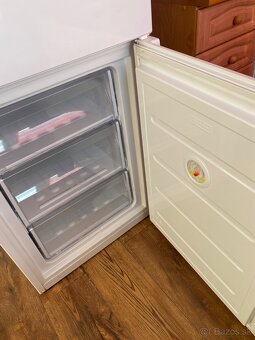 Chladnicka s mraznickou indesit - 3