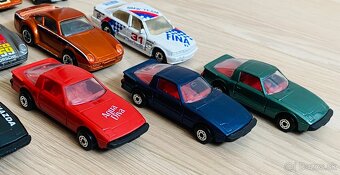 Staršie Matchbox autíčka - 3