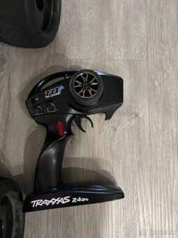 Traxxas E-revo - 3