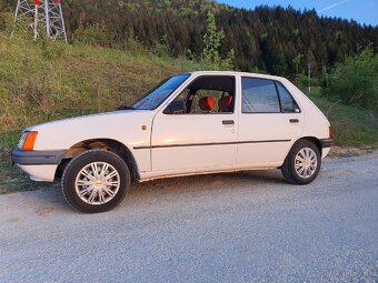Peugeot 205 GRD - 3