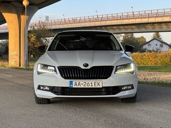 Škoda Superb 2.0TSI 4x4 280ps Laurin&Klement Limuzína - 3