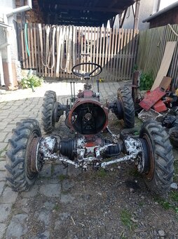 Malotraktor 4x4 Tatra 805 - 3
