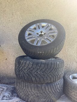 255/55 R18 - 3