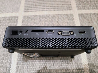 Asus extra jasný-700 Ansi lumen projektor, HD rozlíšenie - 3