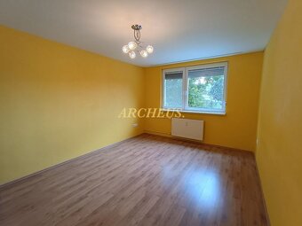 NA PREDAJ 3 IZBOVÝ BYT, 64M2, KALINČIAKOVA ULICA, SENICA - 3