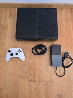 🎮 Xbox One 500 GB + Xbox Series ovládač (USB-C) 🎮
- 3