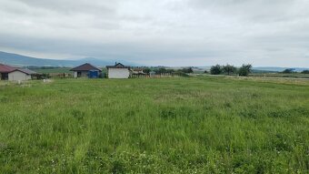 POZEMOK O VÝMERE 877 m2 vo VYŠNEJ KAMENICI - 3