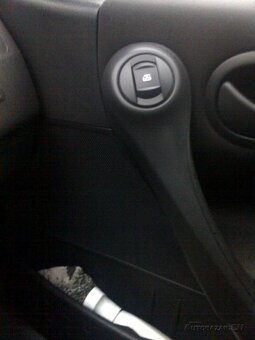 Predám Renault Megane 1.5 diesel 74 kw r. v..2004. - 3