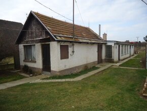 Rodinný dom s veľkým pozemkom 4329 m2, Levice-Kalinčiakovo - 3