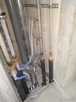 VODÁR / KÚRENÁR - 3