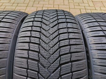 celoročne pneu 245/40 R19 - 3