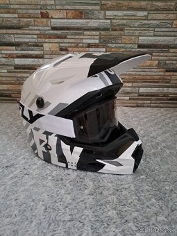 Motocross prilba - 3