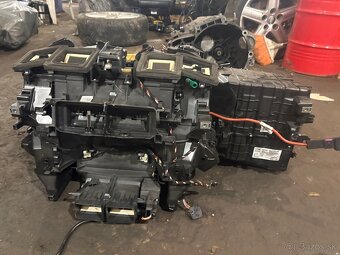 Kúrenie BMW F10/F11 - 3