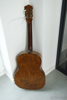 Akustická gitara v pôvodnom stave - 3